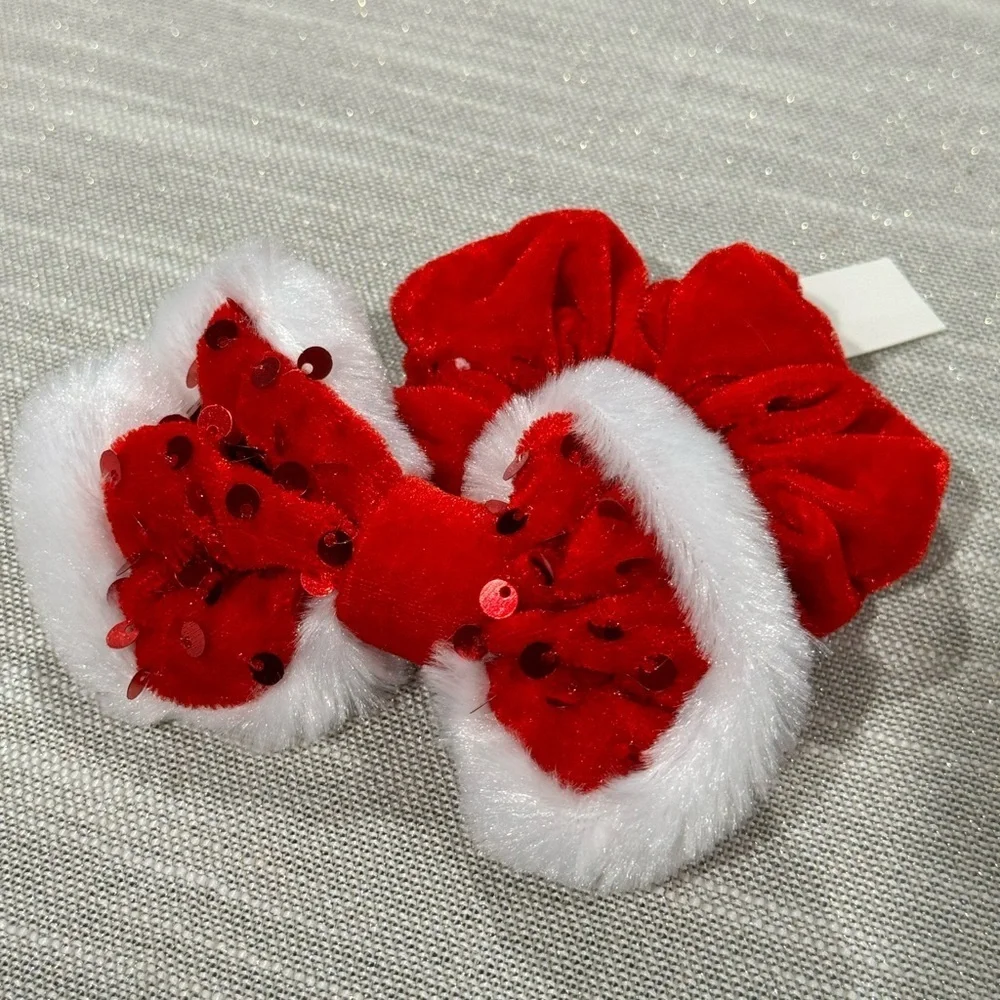 80.‎ Holiday Santa Sequin Velour Bow Scrunchie